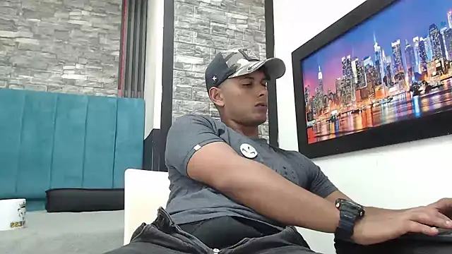 Snapshot of Chris_Dick23 chatting on 26, 11, 2025 Chris Dick23 online show from 26, 11, 2025