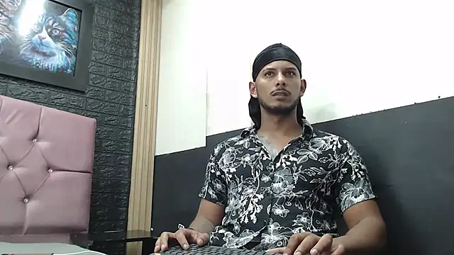 Snapshot of Chris_Dick23 chatting on 17, 10, 2025 Chris Dick23 online show from 17, 10, 2025