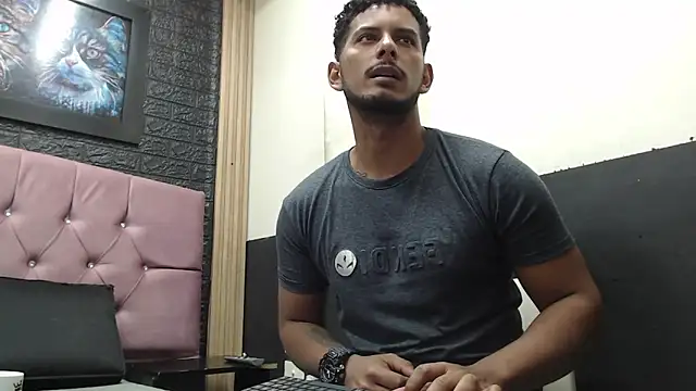 Snapshot of Chris_Dick23 chatting on 22, 10, 2025 Chris Dick23 online show from 22, 10, 2025