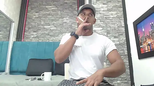 Snapshot of Chris_Dick23 chatting on 28, 11, 2025 Chris Dick23 online show from 28, 11, 2025