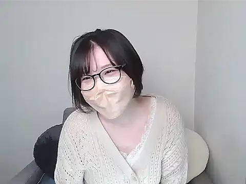  NOA-chan  online show from 27, 9, 2025