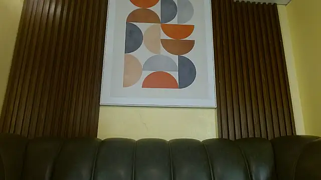 Nicole Ramires online show from 7, 11, 2025