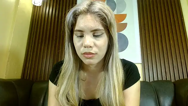 Nicole Ramires online show from 7, 4, 2026