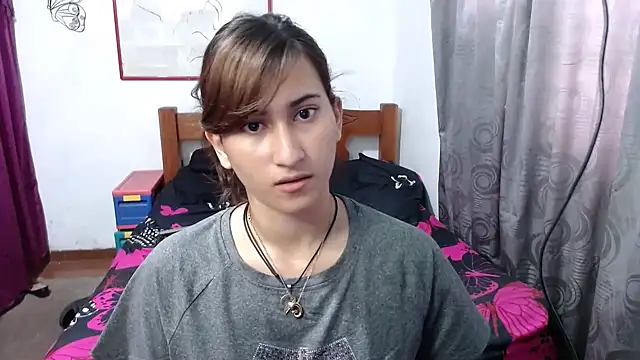LadyMilk003 online show from 25, 1, 2025