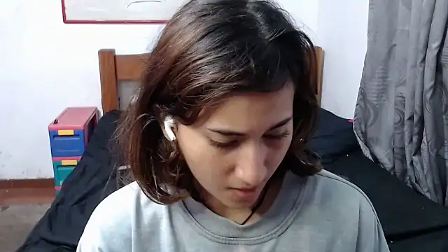 LadyMilk003 online show from 22, 2, 2025