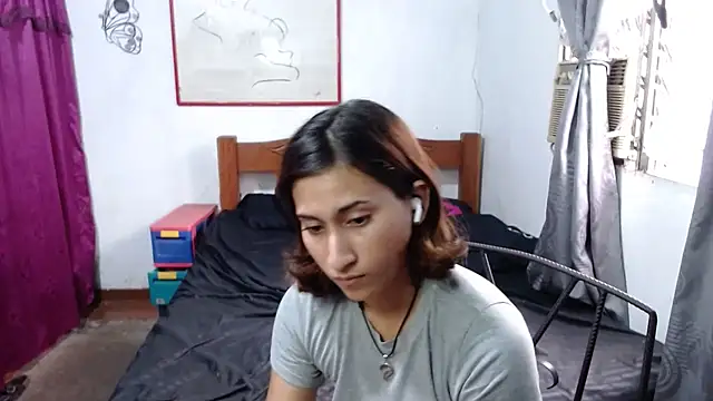 LadyMilk003 online show from 26, 2, 2025