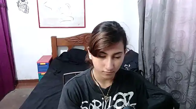 LadyMilk003 online show from 1, 2, 2025