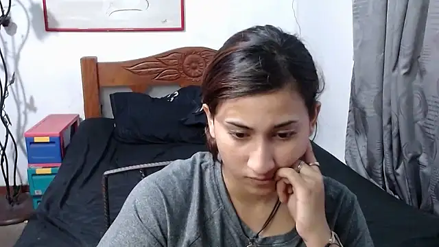 LadyMilk003 online show from 24, 2, 2025