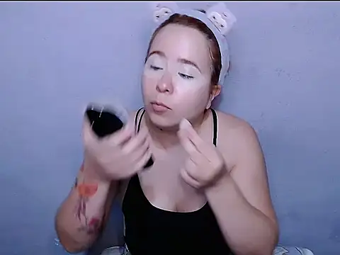 Snapshot of SubLayla01 chatting on 11, 6, 2026 SubLayla01 online show from 11, 6, 2026