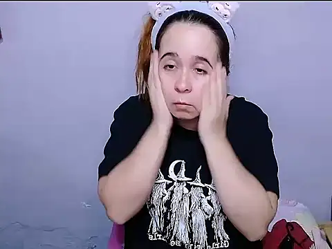 SubLayla01 online show from 22, 11, 2025