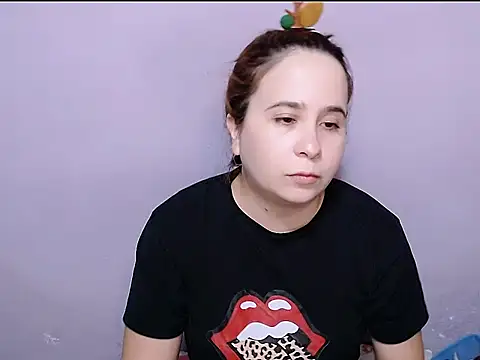Snapshot of SubLayla01 chatting on 25, 7, 2026 SubLayla01 online show from 25, 7, 2026
