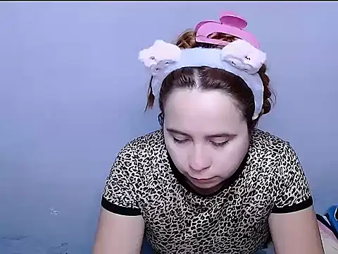 SubLayla01 online show from 11, 11, 2025