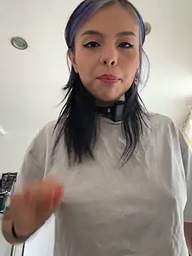 Alicia Ortiiz online show from 13, 2, 2026