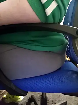 Snapshot of missthickness35_Pika chatting on 3, 3, 2025 missthickness35 Pika online show from 3, 3, 2025