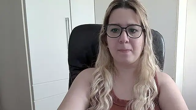 amooraaamoon online show from 11, 3, 2025