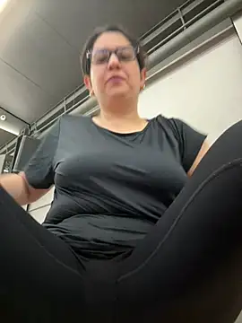 amooraaamoon online show from 18, 1, 2026