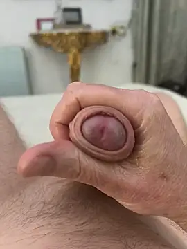 les-machinesxh online show from 22, 12, 2025