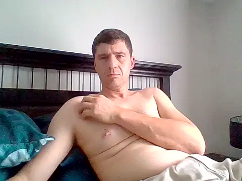 Snapshot of GrootV0o3lSA chatting on 14, 2, 2025 GrootV0o3lSA online show from 14, 2, 2025
