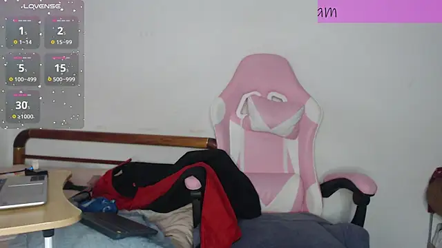 nicolle paradise  online show from 21, 10, 2025