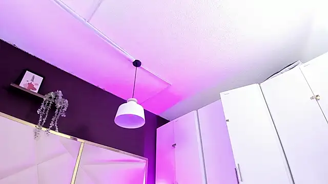 April bowie online show from 12, 3, 2026