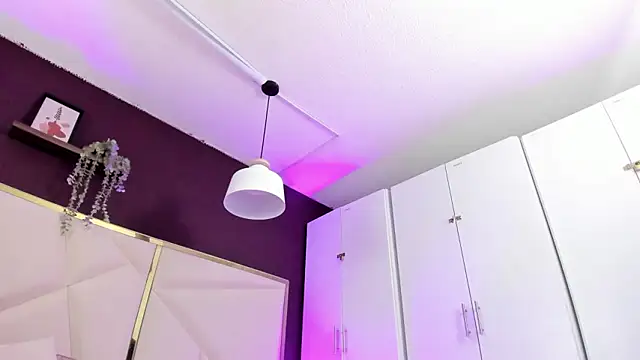 April bowie online show from 4, 3, 2026