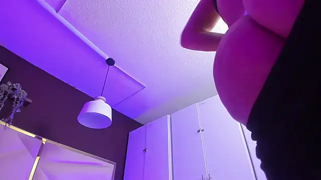 April bowie online show from 14, 10, 2025