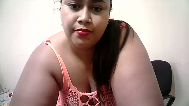 Snapshot of abril_sexy04 chatting on 18, 10, 2025 abril sexy04 online show from 18, 10, 2025