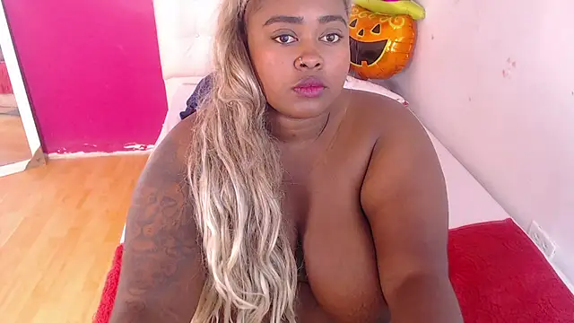 Snapshot of exotic_karmella chatting on 3, 11, 2025 exotic karmella online show from 3, 11, 2025