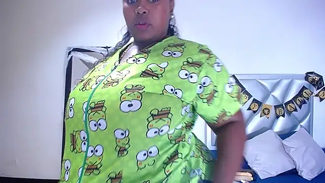 Snapshot of exotic_karmella chatting on 22, 10, 2025 exotic karmella online show from 22, 10, 2025