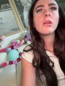 aus queen online show from 20, 4, 2026