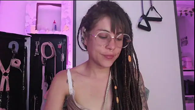 Hellen dumont online show from 25, 6, 2026