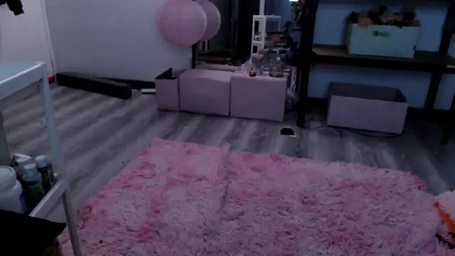 Hellen dumont online show from 28, 3, 2026