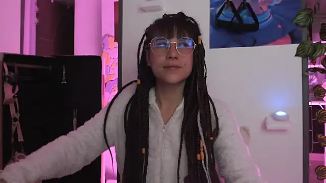 Snapshot of Hellen_dumont chatting on 6, 6, 2026 Hellen dumont online show from 6, 6, 2026