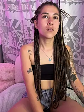 Snapshot of Hellen_dumont chatting on 5, 5, 2026 Hellen dumont online show from 5, 5, 2026