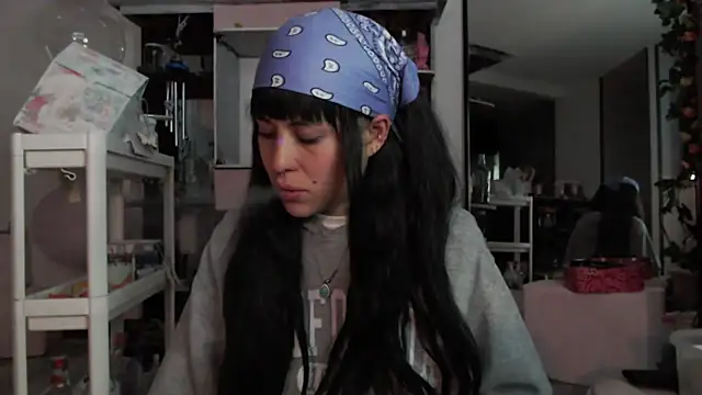 Hellen dumont online show from 19, 3, 2026