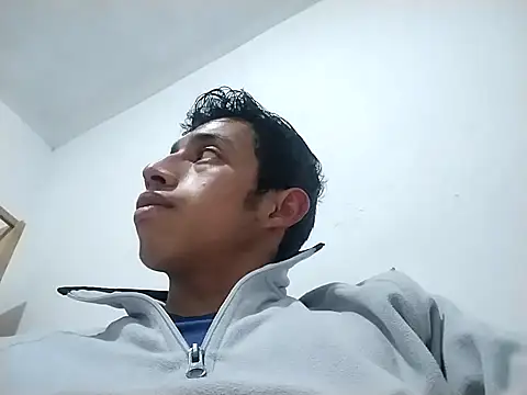 Flaquito pitudo online show from 13, 1, 2025