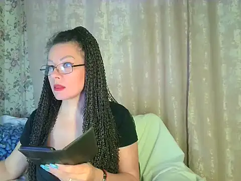 AngellaFly online show from 26, 11, 2025