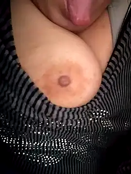 carmelasexy online show from 25, 11, 2025