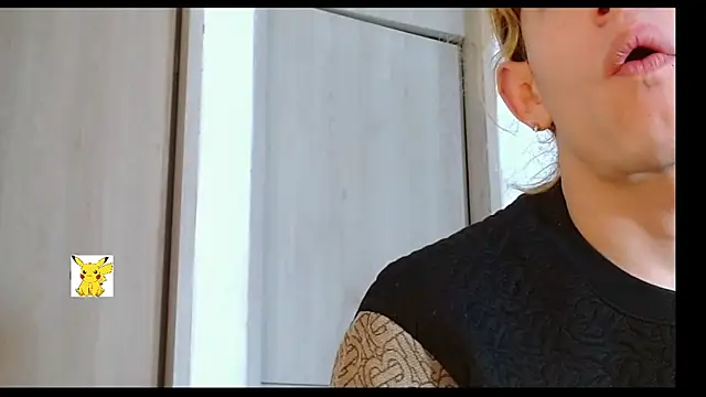 Snapshot of honey_skin chatting on 22, 3, 2025 honey skin online show from 22, 3, 2025