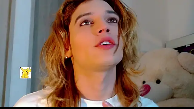 Snapshot of honey_skin chatting on 2, 3, 2025 honey skin online show from 2, 3, 2025