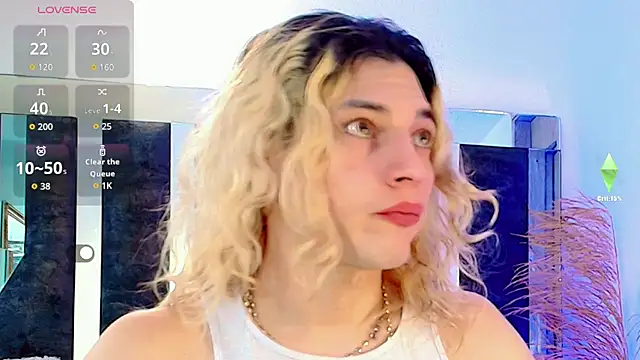 Snapshot of honey_skin chatting on 2, 11, 2025 honey skin online show from 2, 11, 2025