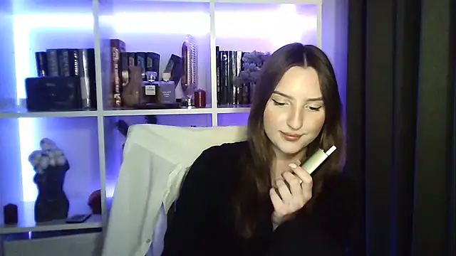 X Alisa online show from 19, 2, 2026