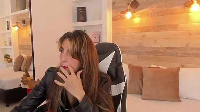 Snapshot of candy_summer28 chatting on 26, 11, 2025 candy summer28 online show from 26, 11, 2025