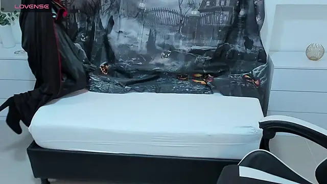 Snapshot of candy_summer28 chatting on 31, 10, 2025 candy summer28 online show from 31, 10, 2025