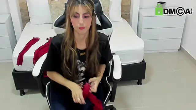 Snapshot of candy_summer28 chatting on 10, 10, 2025 candy summer28 online show from 10, 10, 2025