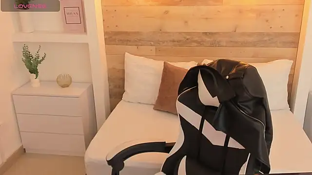 candy summer28 online show from 2, 12, 2025