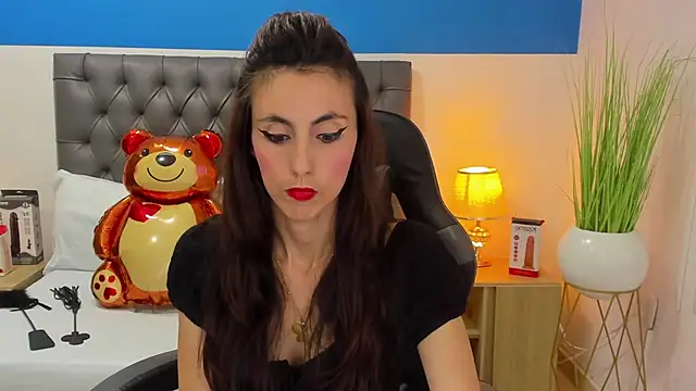 candy summer28 online show from 20, 2, 2025