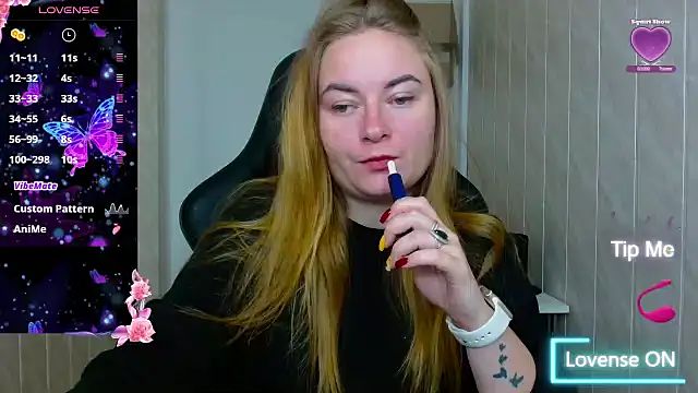 Snapshot of ElenaMaeer chatting on 14, 10, 2025 ElenaMaeer online show from 14, 10, 2025