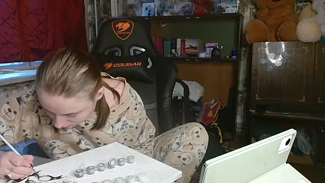 ElenaMaeer online show from 5, 12, 2024