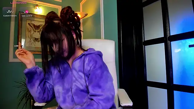 Snapshot of 1Munique chatting on 8, 10, 2025 1Munique online show from 8, 10, 2025